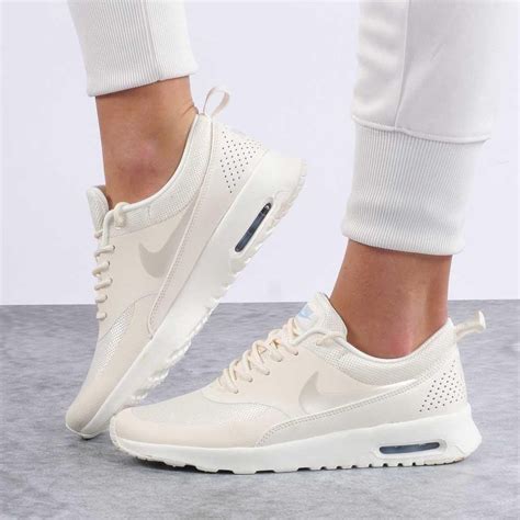 nike dames sneakers aanbieding|latest nike women's sneakers.